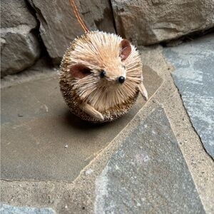 New🌟Anthropologie Terrain Buri Bottle Brush Animals- Hedgehog